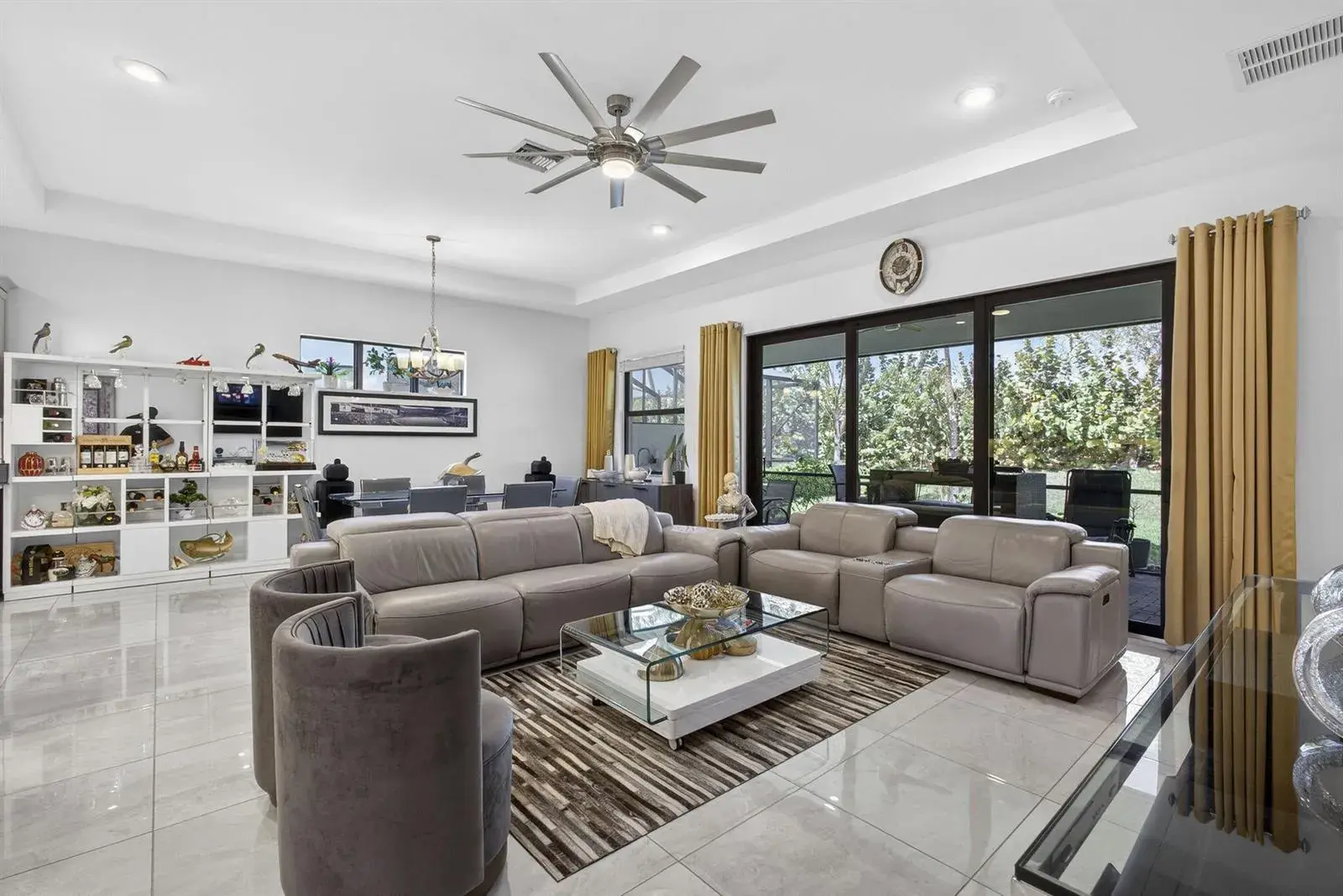 5492 St Armands Way, Westlake FL 33470