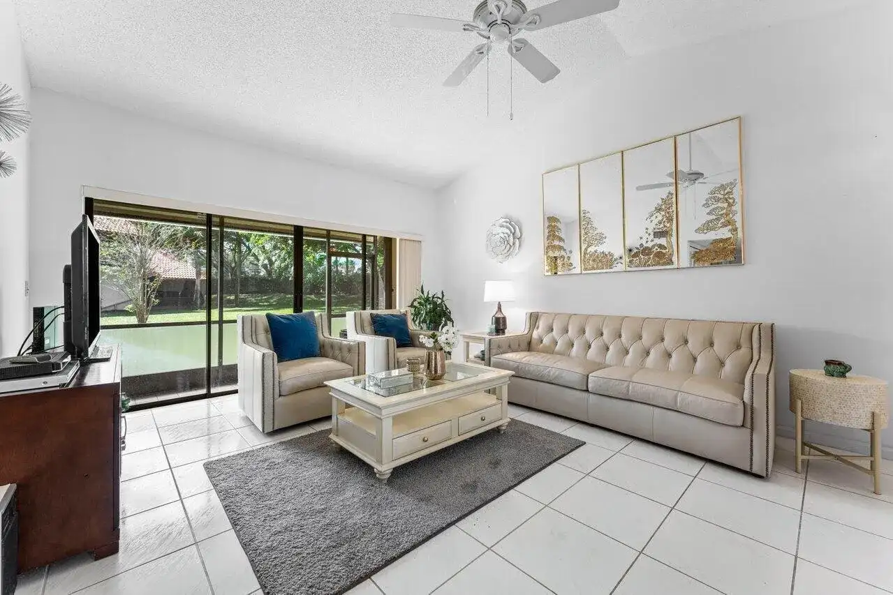 10 Via De Casas Sur # 104, Boynton Beach FL 33426 photo 5