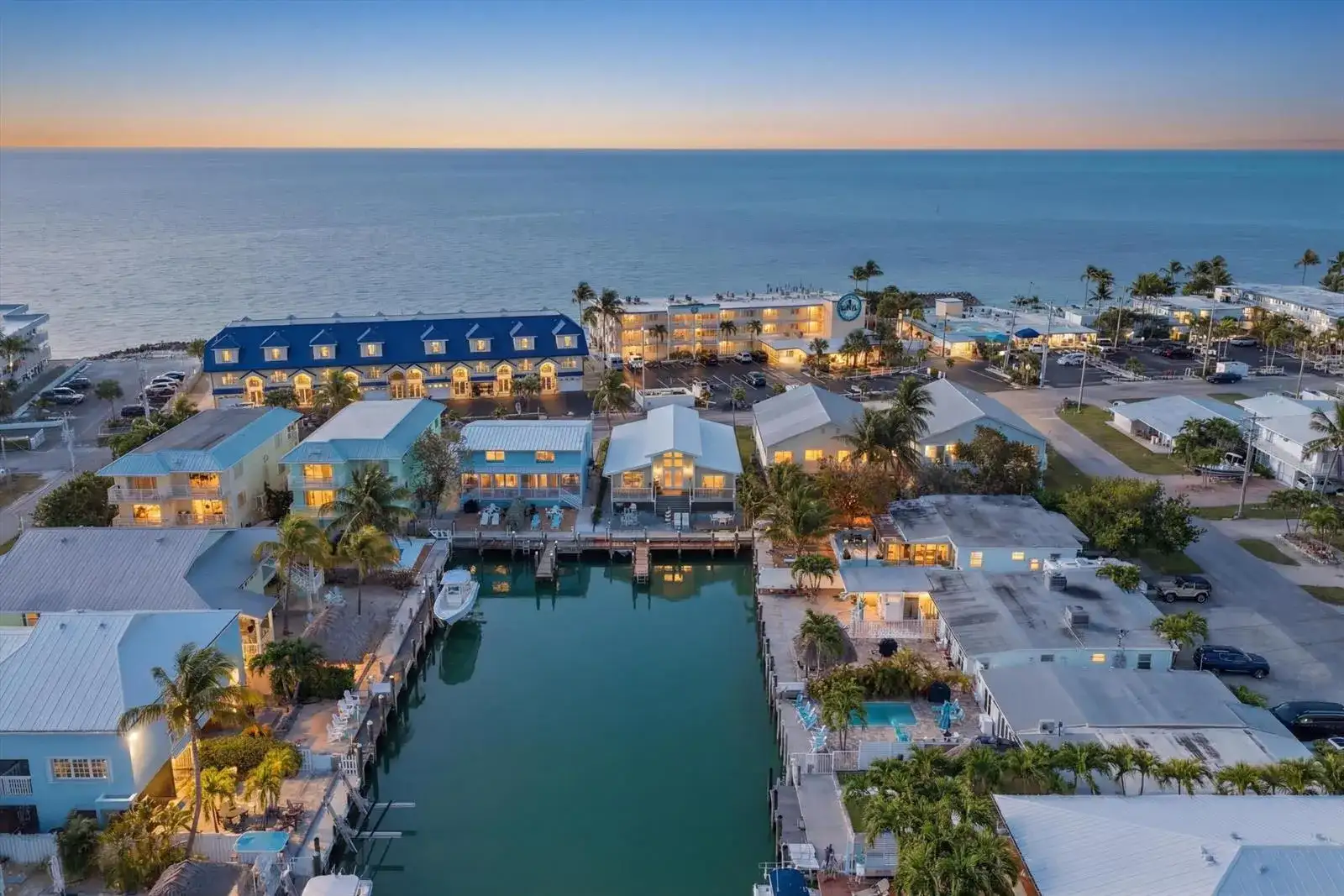 350 E Ocean Drive, FL 33051 photo 3