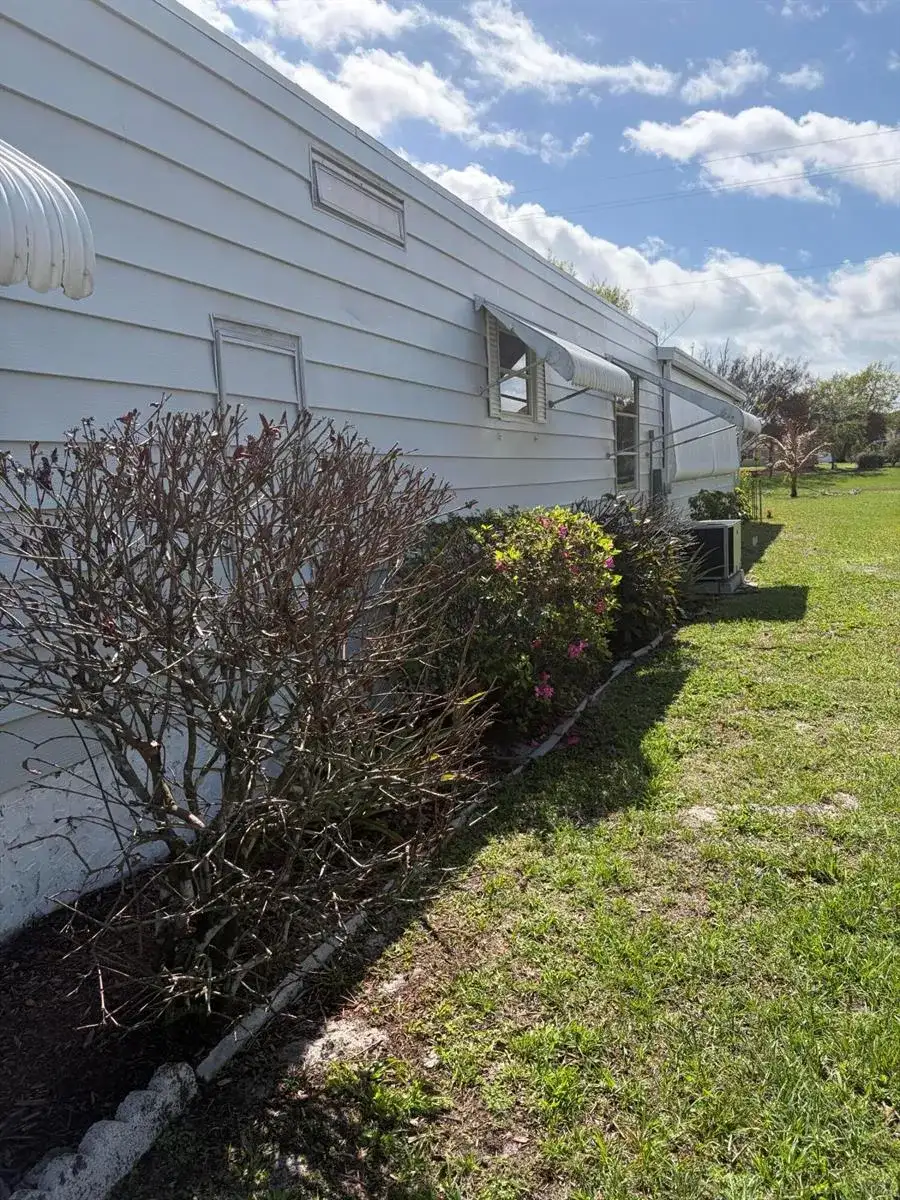 129 E Caribbean, Port St. Lucie FL 34952 photo 2