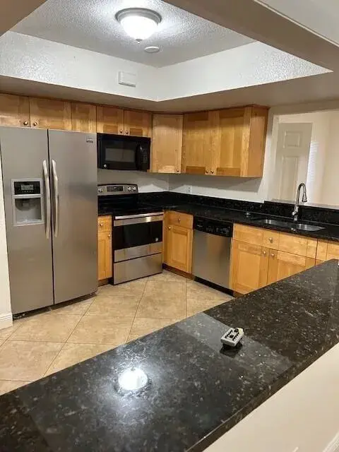 7950 NW 37th Drive # w, Coral Springs FL 33065
