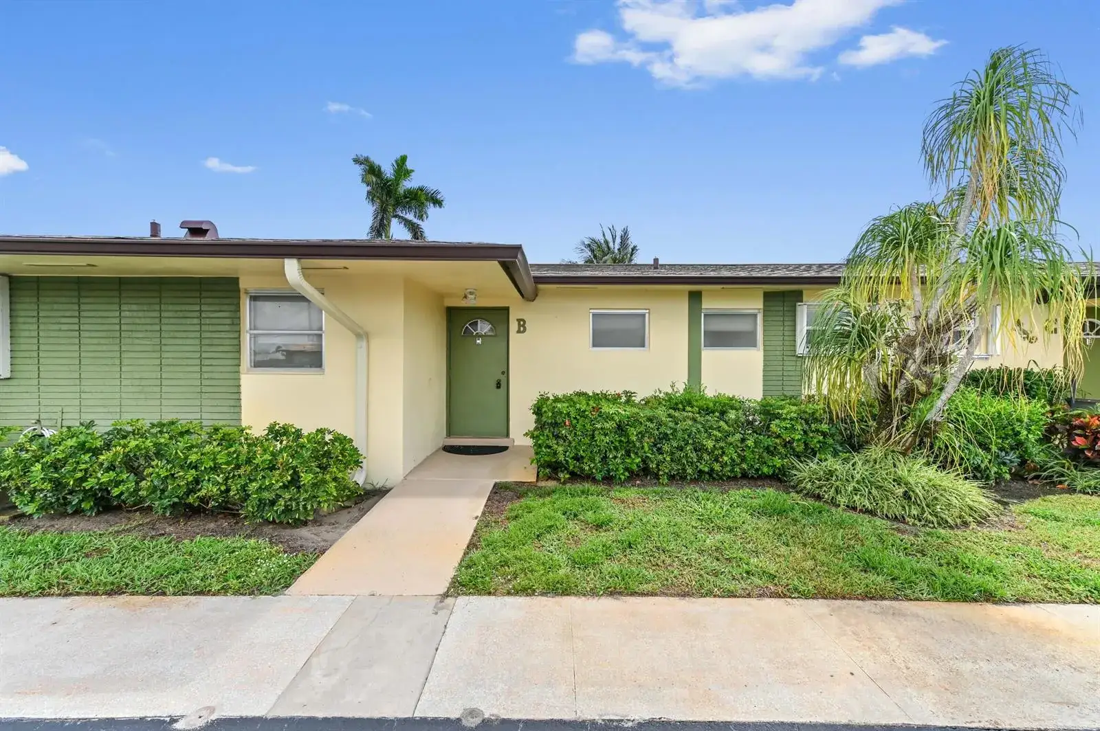 2915 Crosley Drive W Unit B, West Palm Beach FL 33415