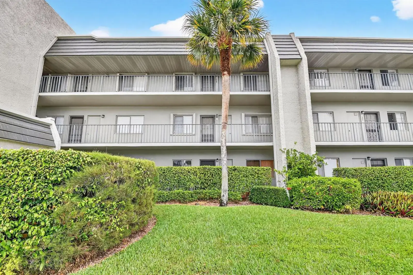 4080 Tivoli Court E # 206, Lake Worth FL 33467 photo 2