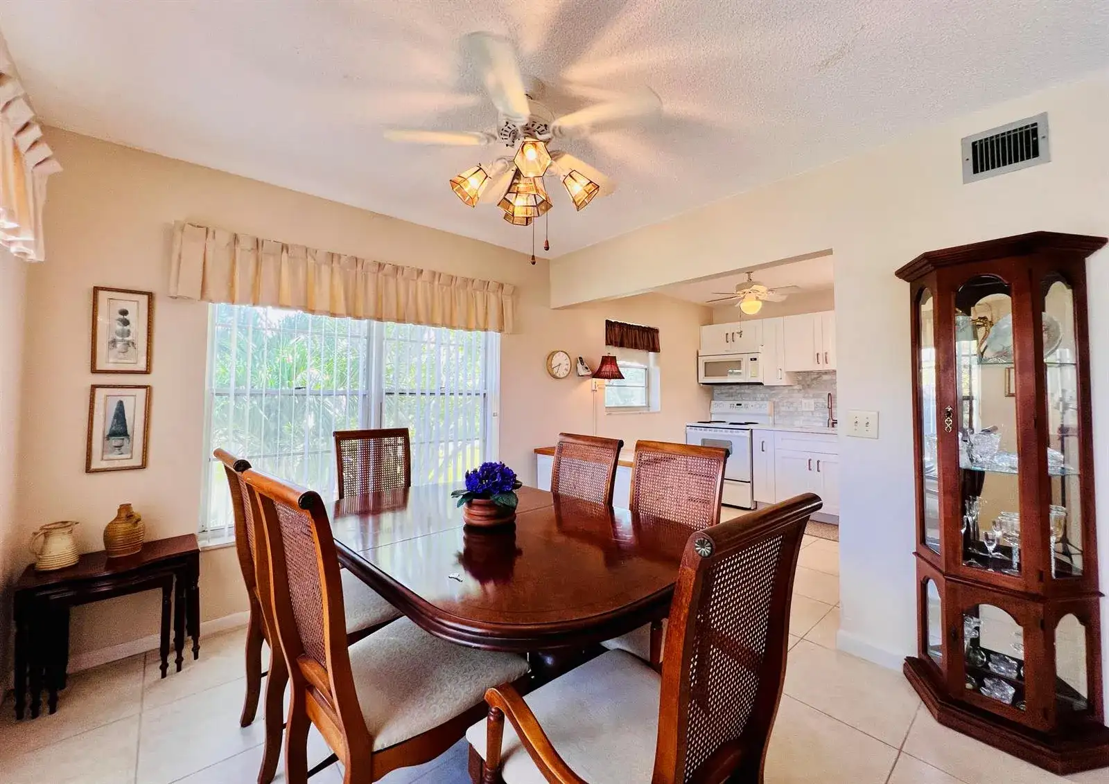 314 Wellington D, West Palm Beach FL 33417 photo 3