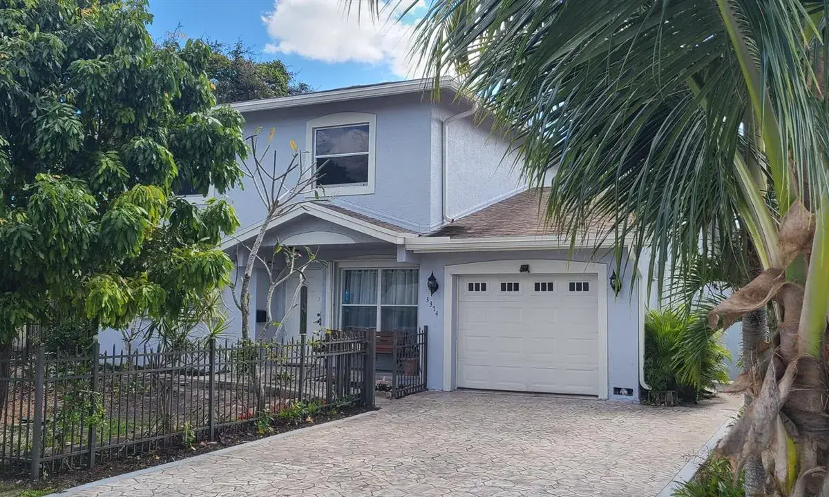3374 NW 64th Street, Fort Lauderdale FL 33309