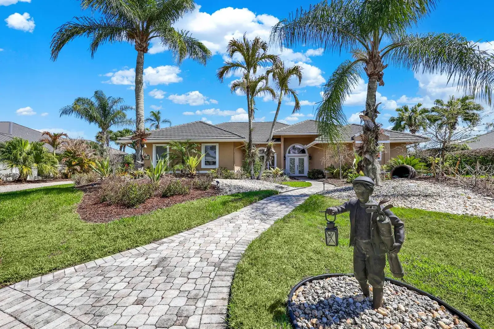 4084 SW Gleneagle Circle, Palm City FL 34990 photo 2