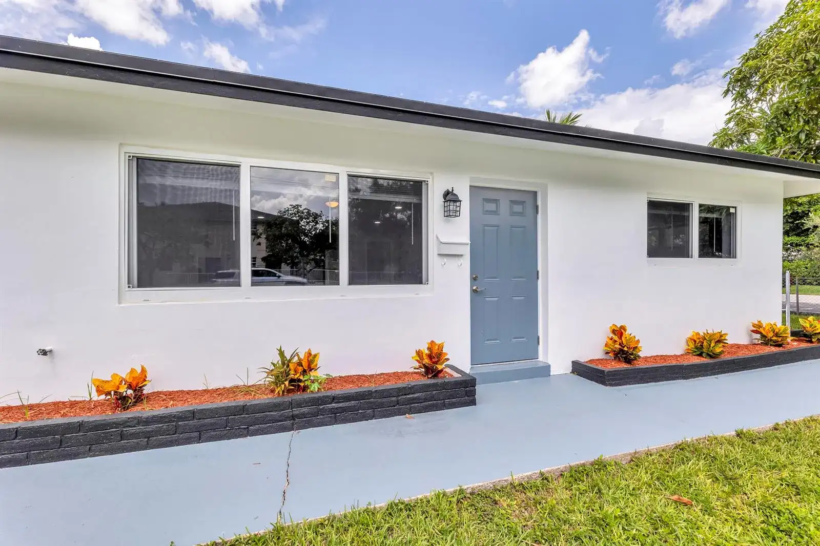 800-802 SW 6th Court, Pompano Beach FL 33060 photo 2