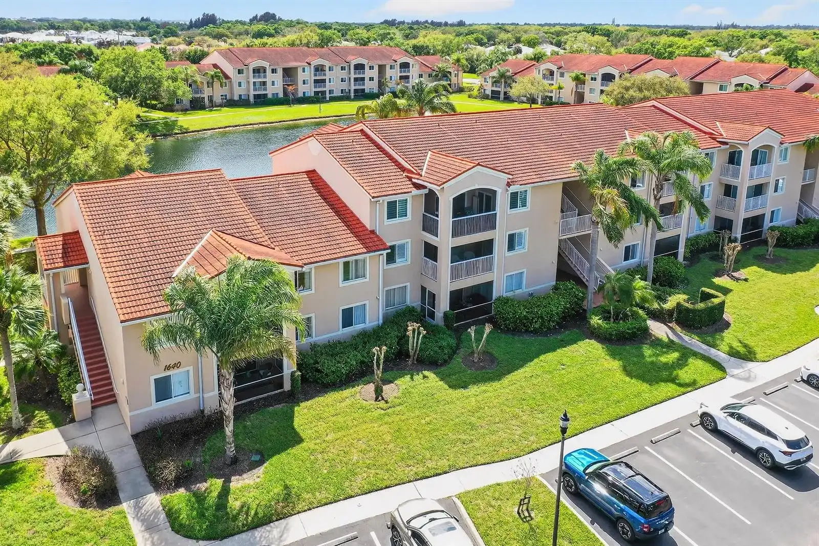 1640 N 42nd Circle Unit 305, Vero Beach FL 32967