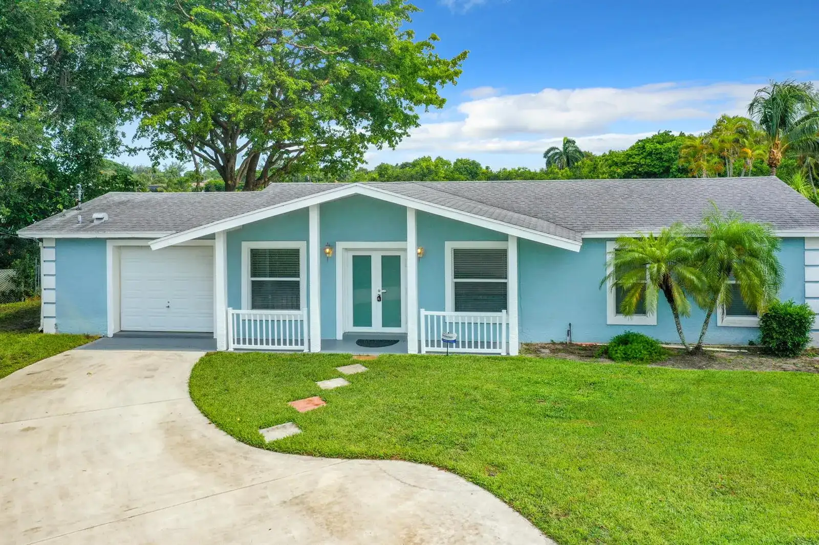 6803 Kingston Drive, Lake Worth FL 33462 photo 2