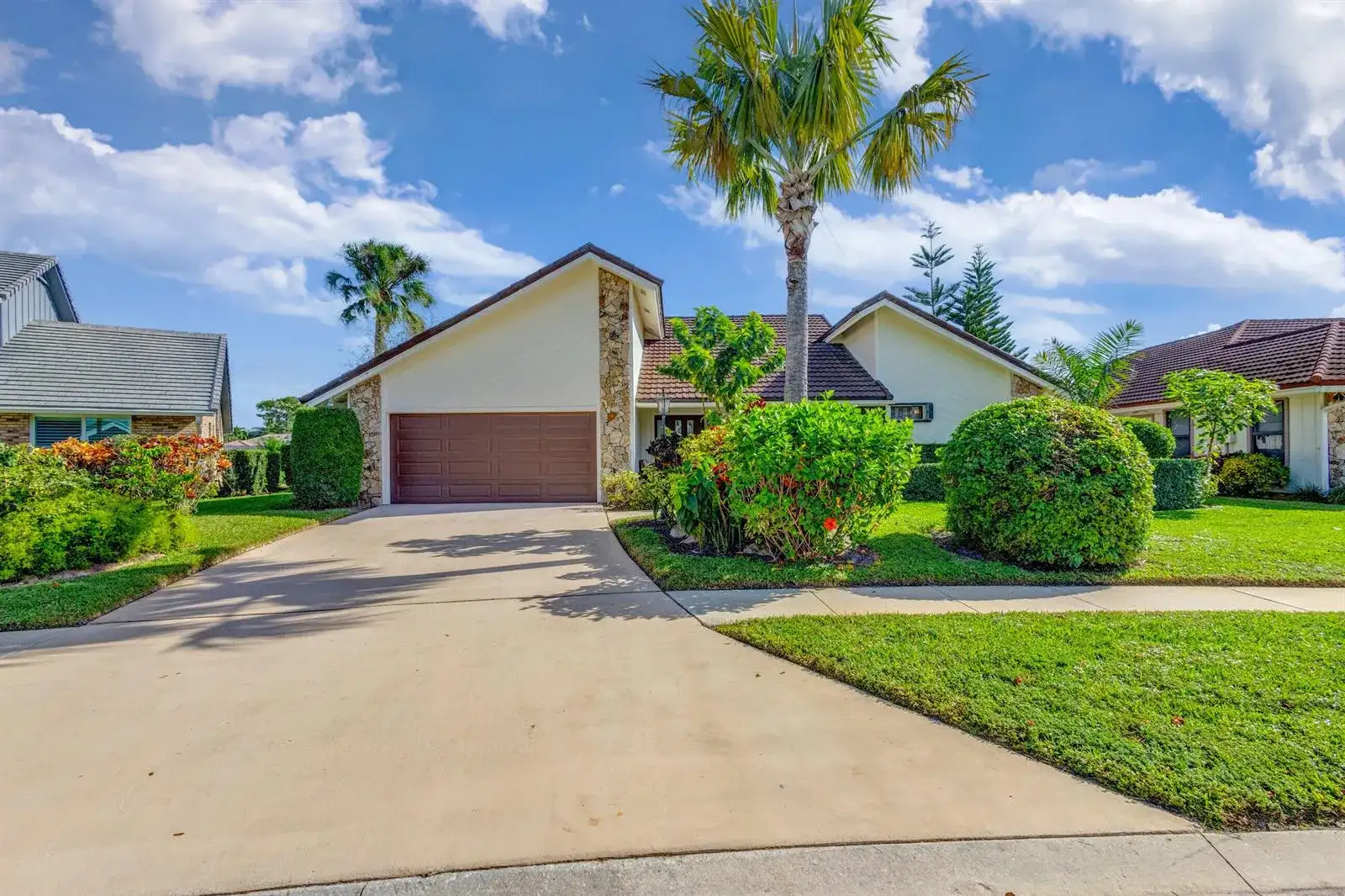 12870 La Rochelle Circle, Palm Beach Gardens FL 33410 photo 4