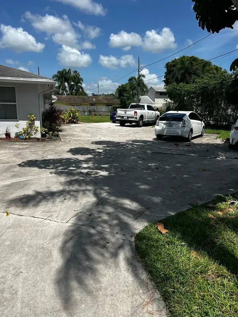 4429 Melvin Road # A, FL 33461 photo 2