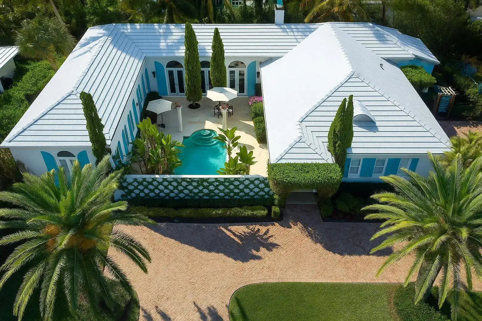 2258 E Ibis Isle Rd Road E, Palm Beach FL 33480