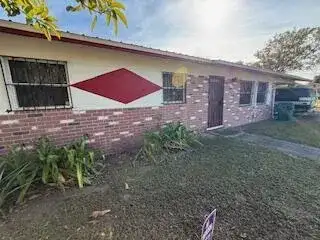 1063 Louisiana Avenue, Clewiston FL 33440 photo 2