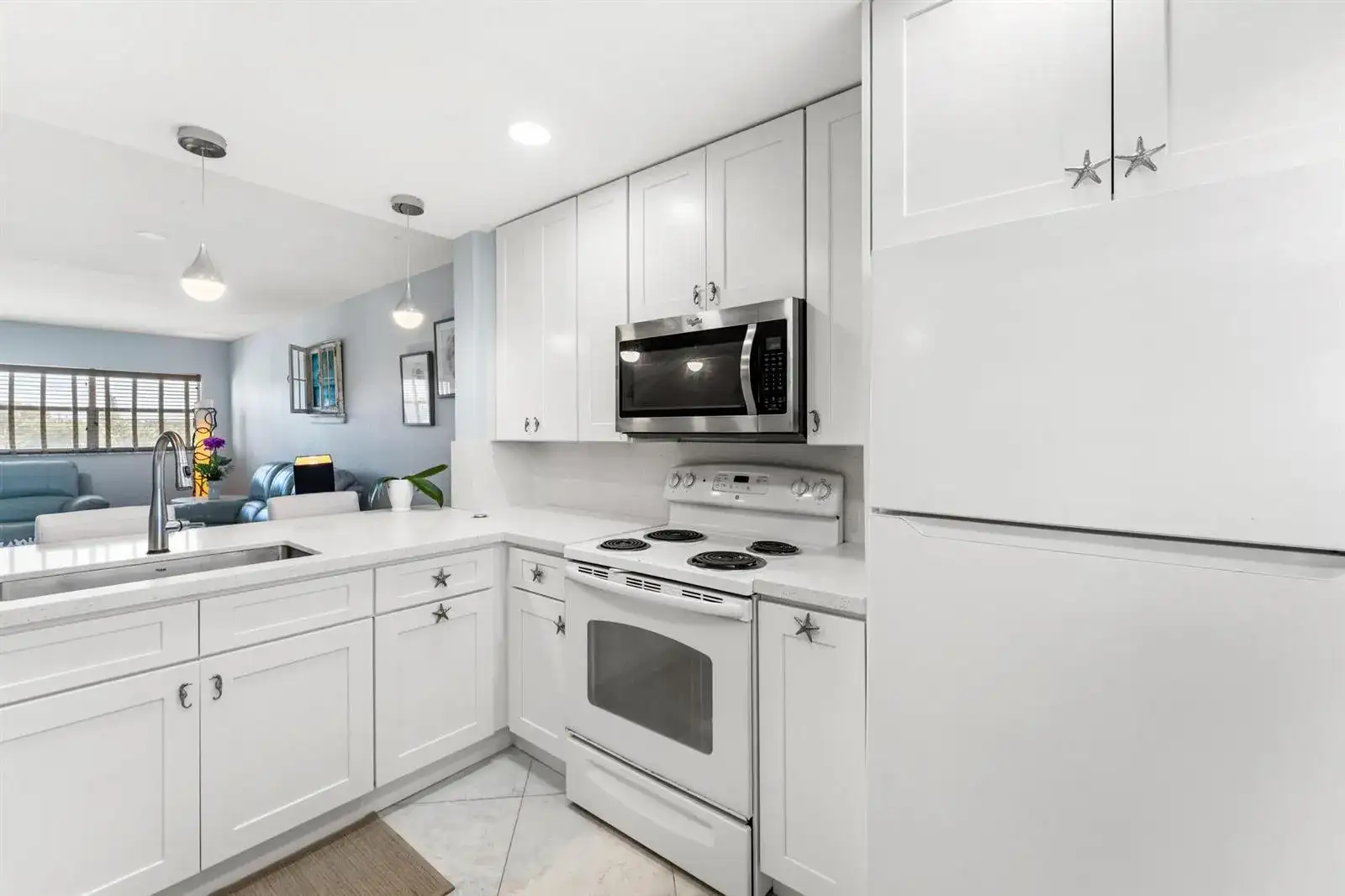 3654 Via Poinciana # 504, Lake Worth FL 33467 photo 2