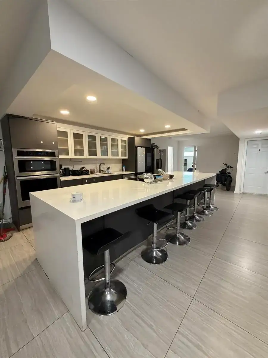17390 NE 22nd Avenue, North Miami Beach FL 33160 photo 2