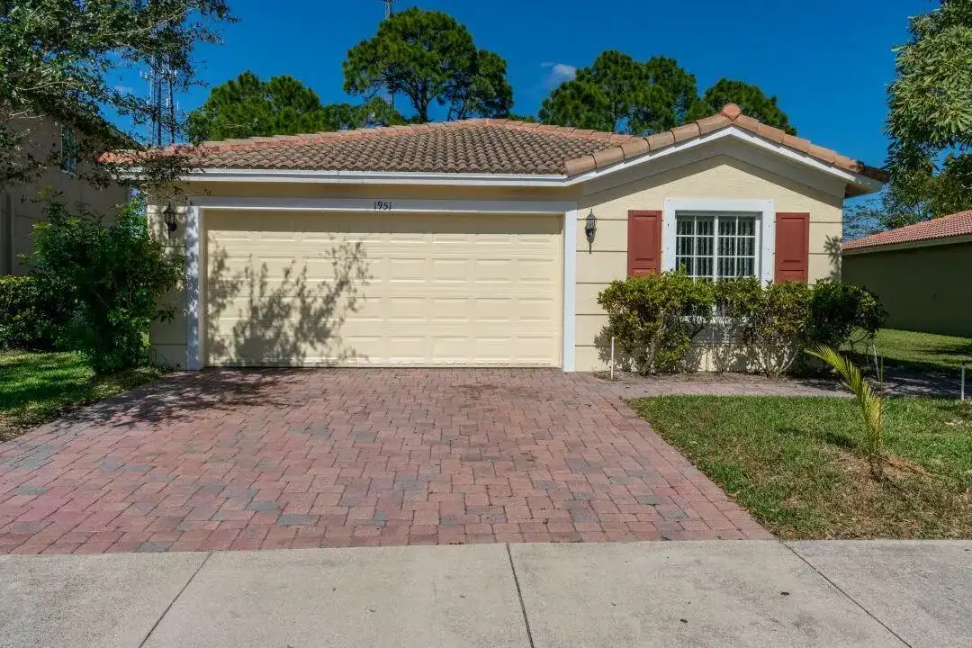 1951 SW Newport Isles Boulevard, Port St. Lucie FL 34953