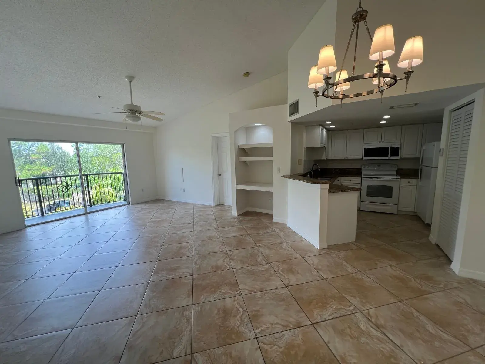 500 Crestwood Court N # 517, Royal Palm Beach FL 33411