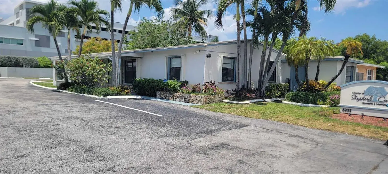 5935 Taft Street, Hollywood FL 33021