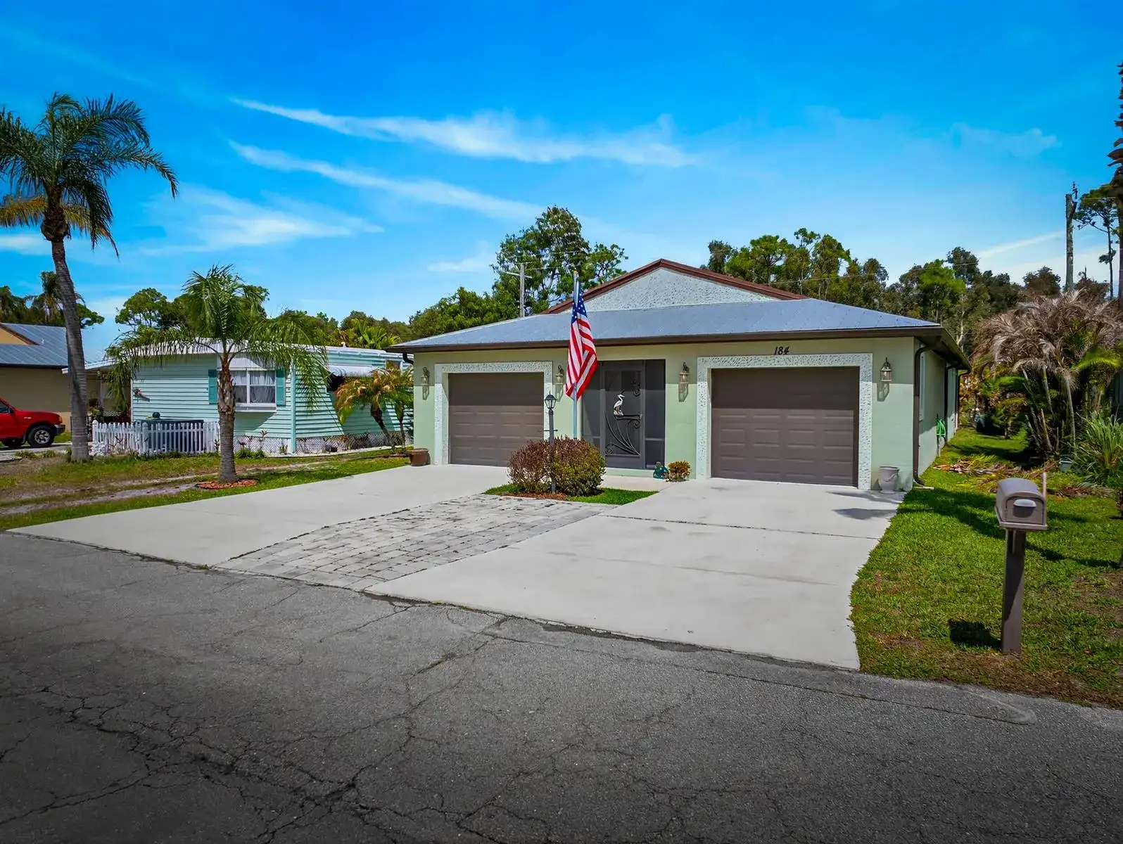 184 Mediterranean Boulevard N, Port St. Lucie FL 34952 photo 4