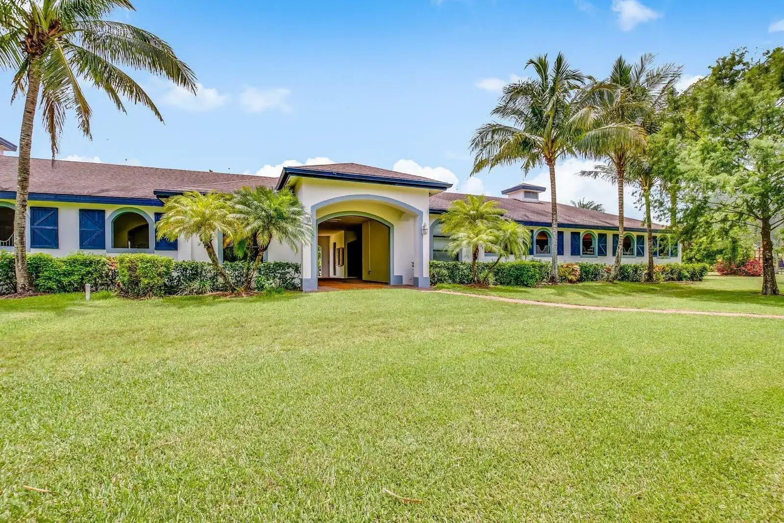 5656 South Shore Boulevard, Wellington FL 33449 photo 3