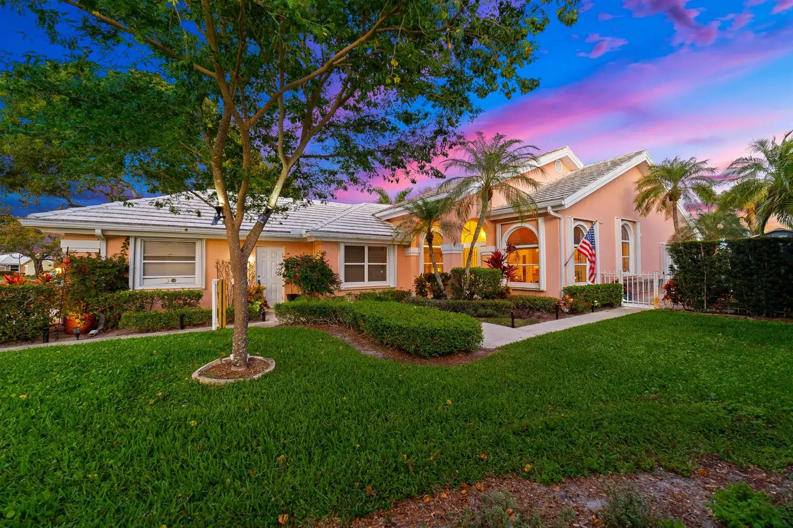 2370 Saratoga Bay Drive, West Palm Beach FL 33409