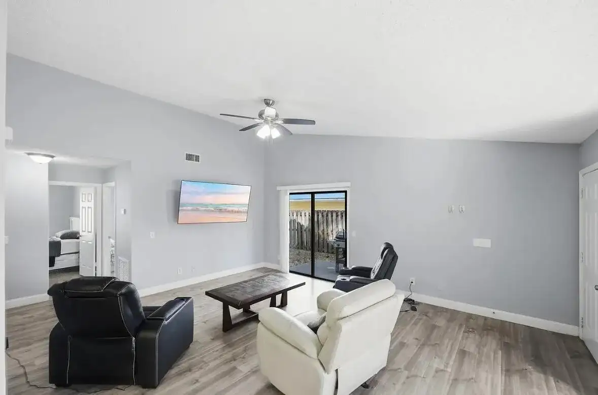 2890 1st Place, Vero Beach FL 32968 photo 5