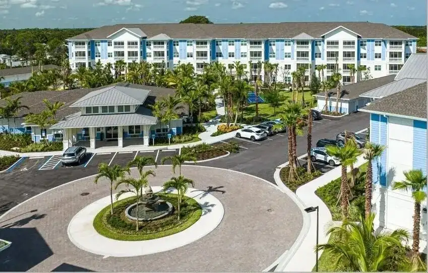 1900 NW Federal Highway, Stuart FL 34994