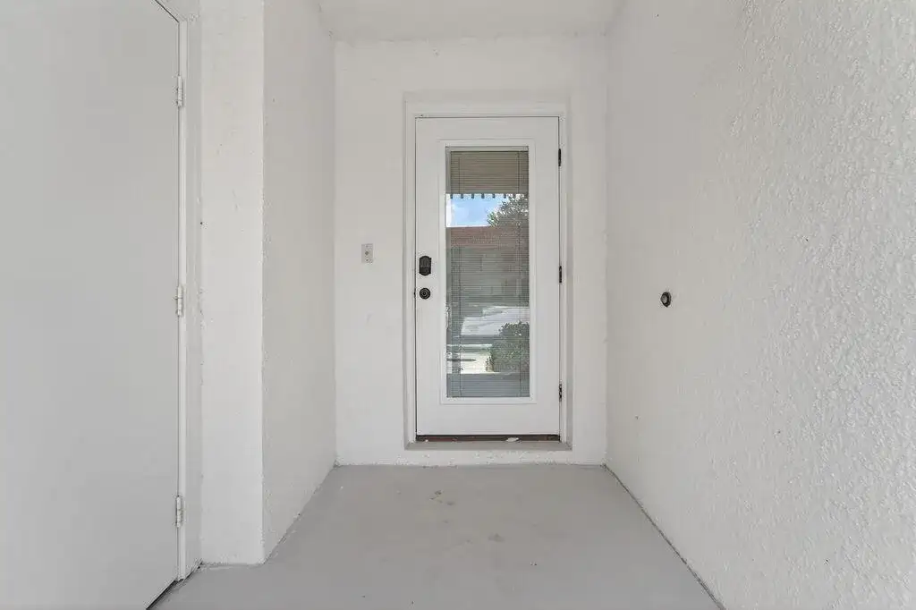 505 Brackenwood Place, Palm Beach Gardens FL 33418 photo 2