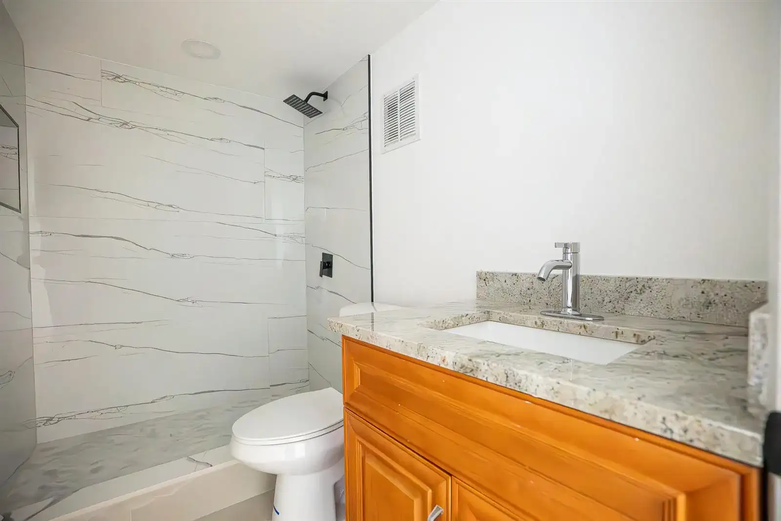 3121 NW 47th Terrace # 315, Lauderdale Lakes FL 33319 photo 4