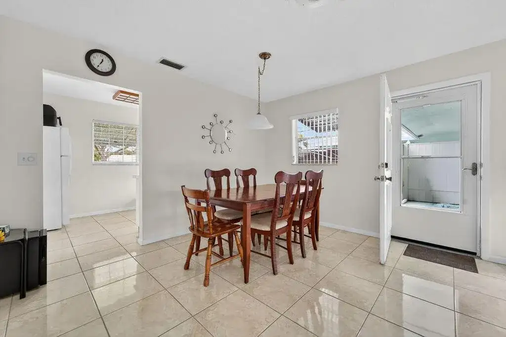 622 Hummingbird Lane, Delray Beach FL 33445 photo 4