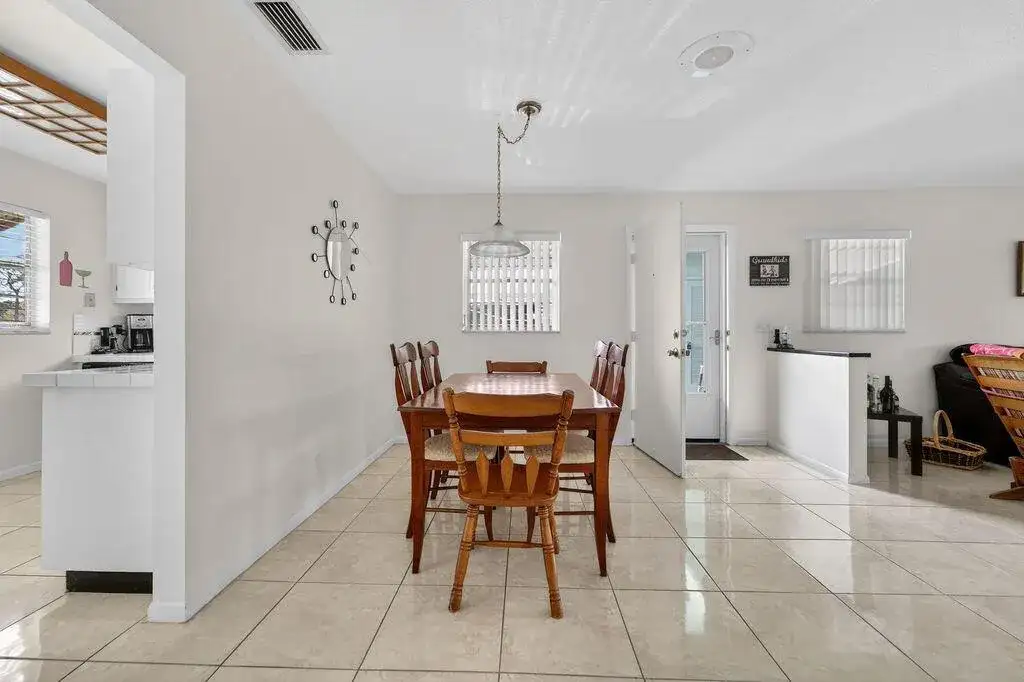 622 Hummingbird Lane, Delray Beach FL 33445 photo 5