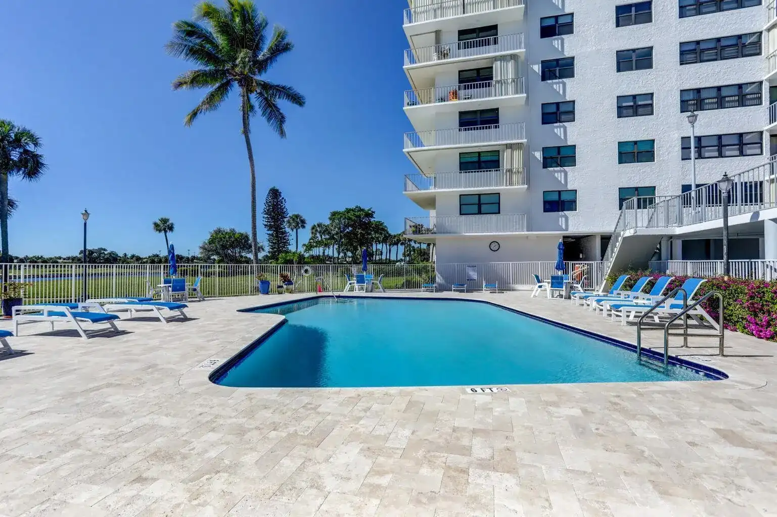 336 Golfview Road # 203, North Palm Beach FL 33408