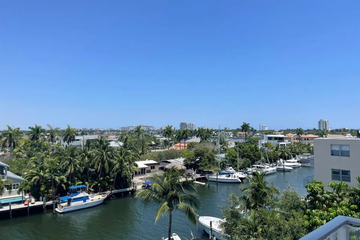 1731 SE 15th Street # 206, Fort Lauderdale FL 33316