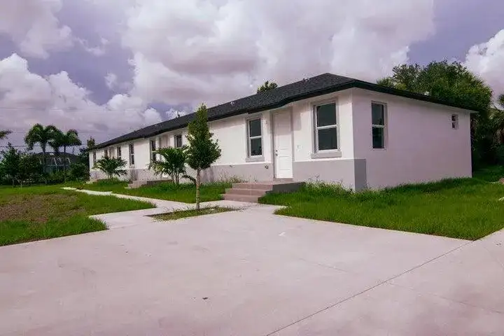260 W Rotonda Blvd W # 3, FL 33947 photo 4