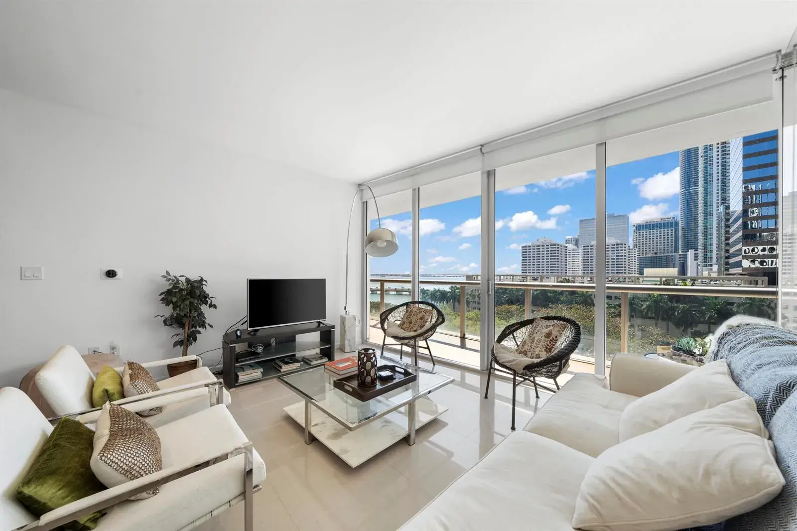495 Brickell Avenue # 811, Miami FL 33131