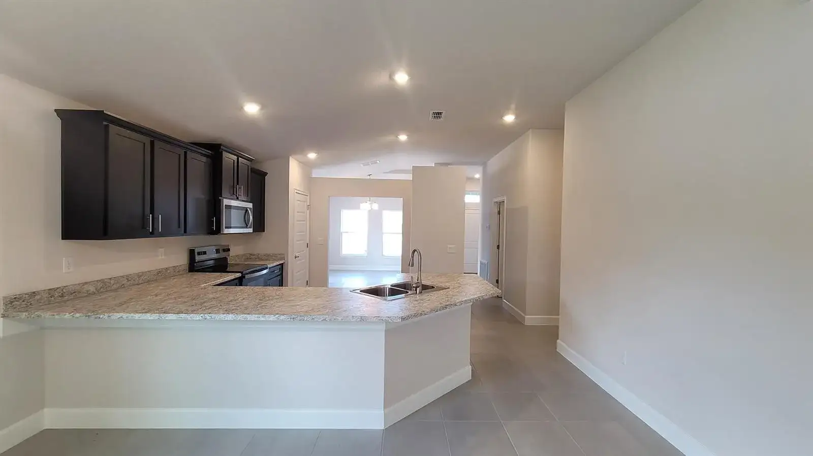 8839 Waterstone Boulevard, Fort Pierce FL 34951 photo 5