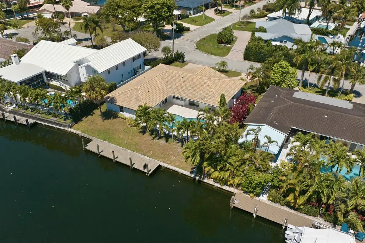 2810 NE 52nd Street, Fort Lauderdale FL 33308