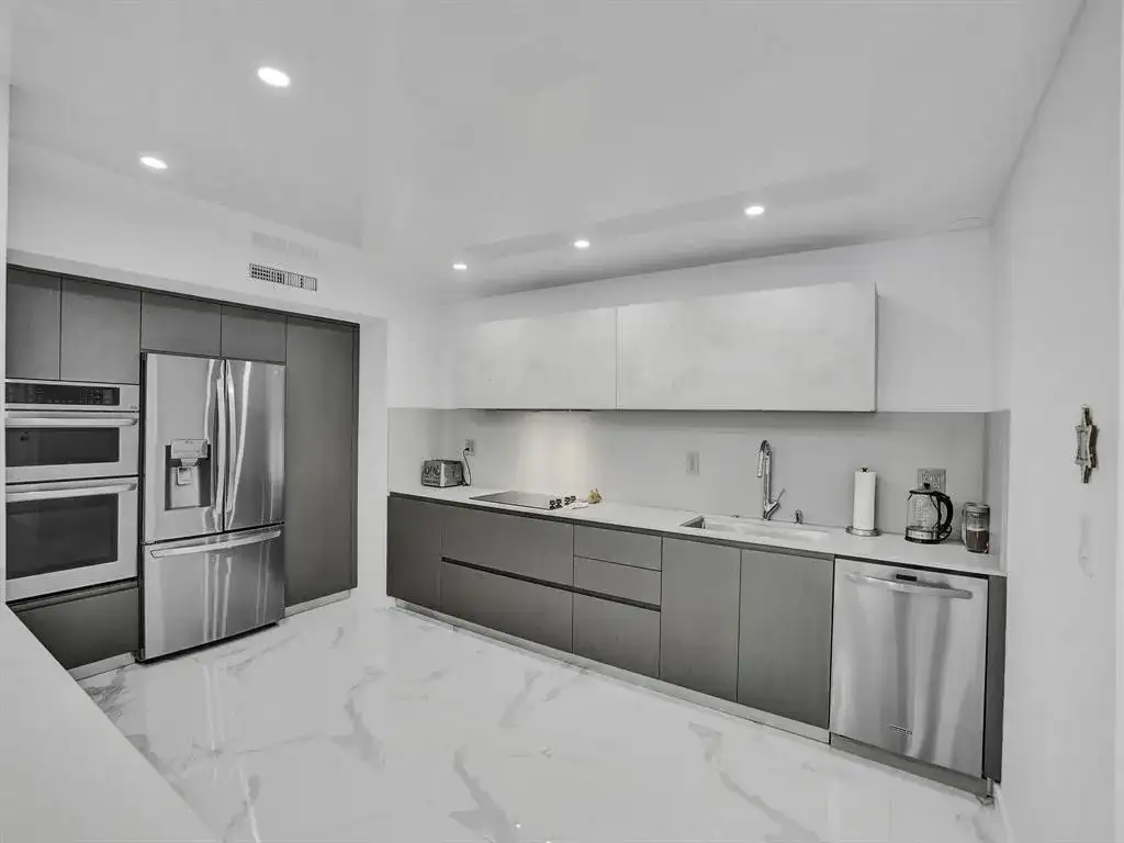 2500 Parkview Drive # 1112, Hallandale Beach FL 33009 photo 3