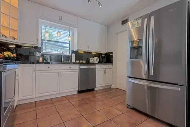 1311 SW 56th Avenue, Plantation FL 33317 photo 3