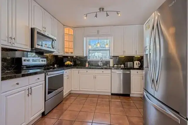 1311 SW 56th Avenue, Plantation FL 33317 photo 4