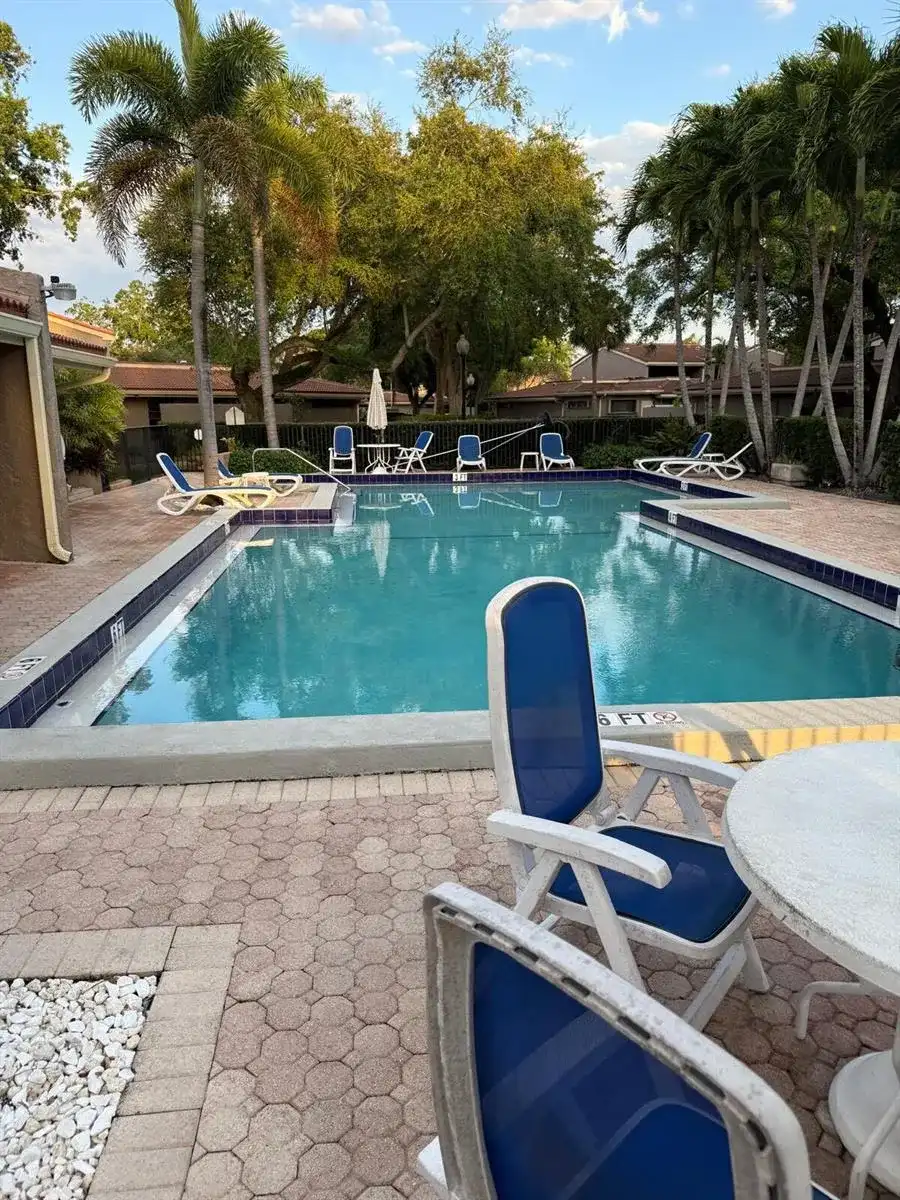 802 Saint Andrews Road # 15, Hollywood FL 33021