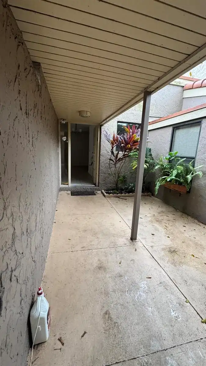 802 Saint Andrews Road # 15, Hollywood FL 33021 photo 2