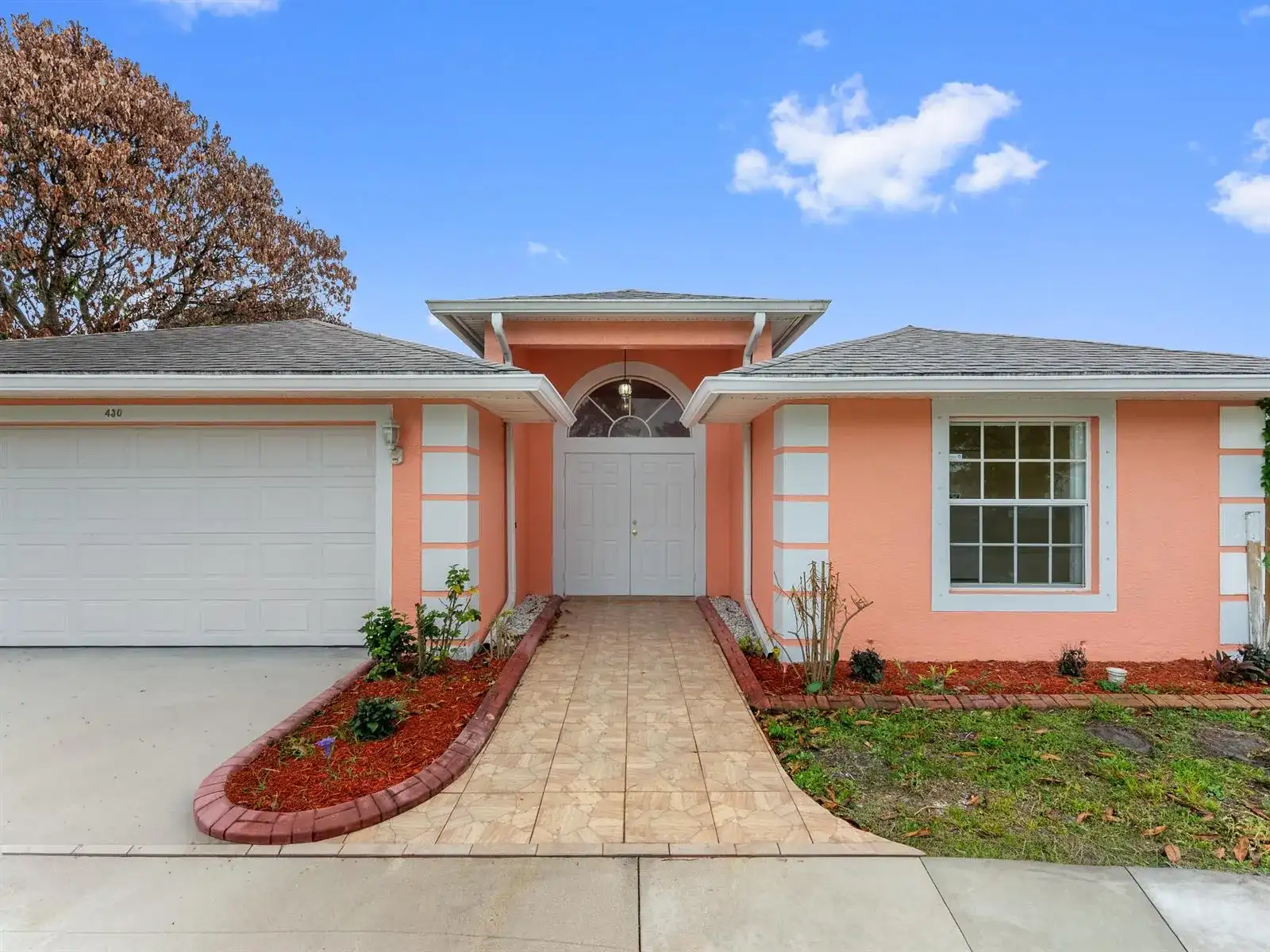 430 SE Thanksgiving Avenue, Port St. Lucie FL 34984 photo 2