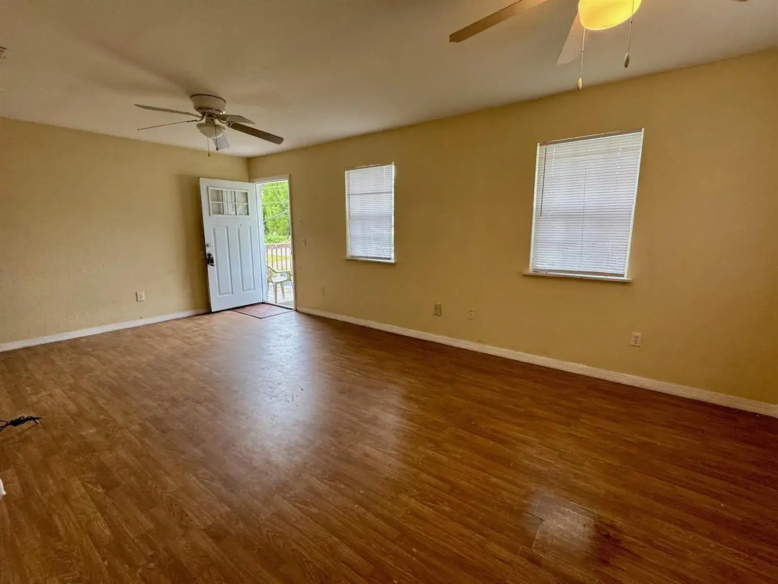 714 S Seminole Avenue, FL 33841 photo 4