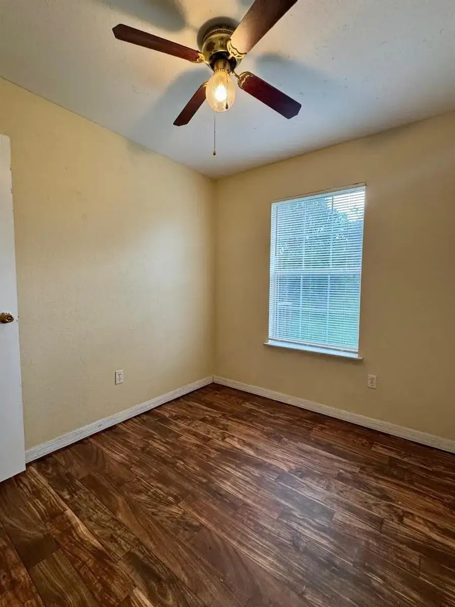 714 S Seminole Avenue, FL 33841 photo 5