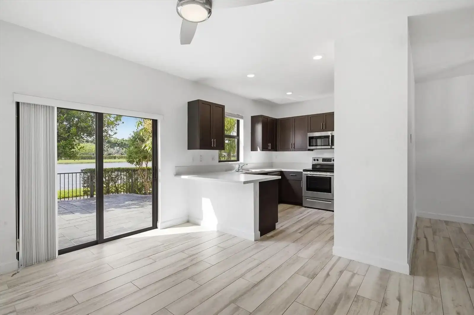 5884 Mustang Manor, Davie FL 33314