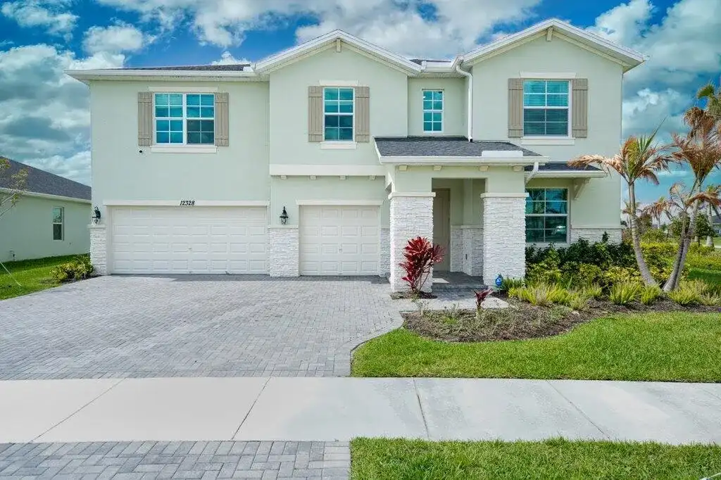 12328 SW Roma Circle, Port St. Lucie FL 34987