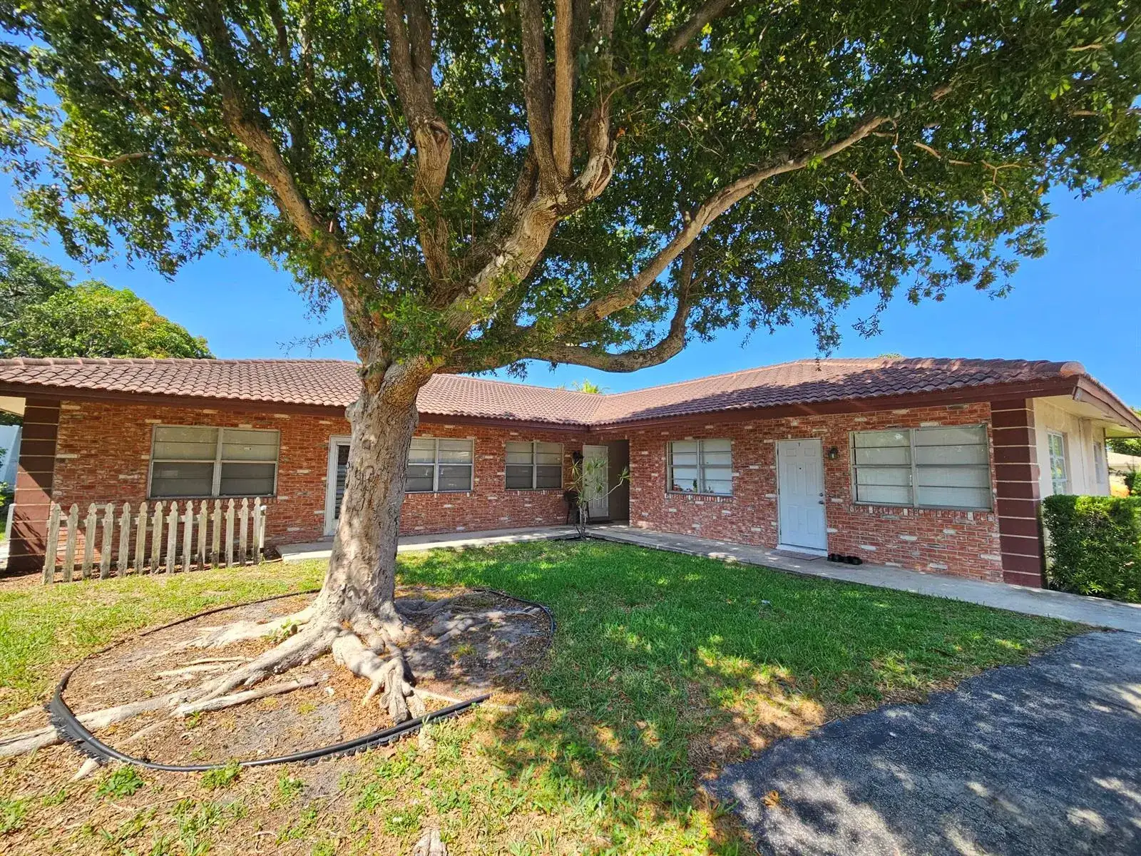 1901 NE 29th Street # 2, Lighthouse Point FL 33064
