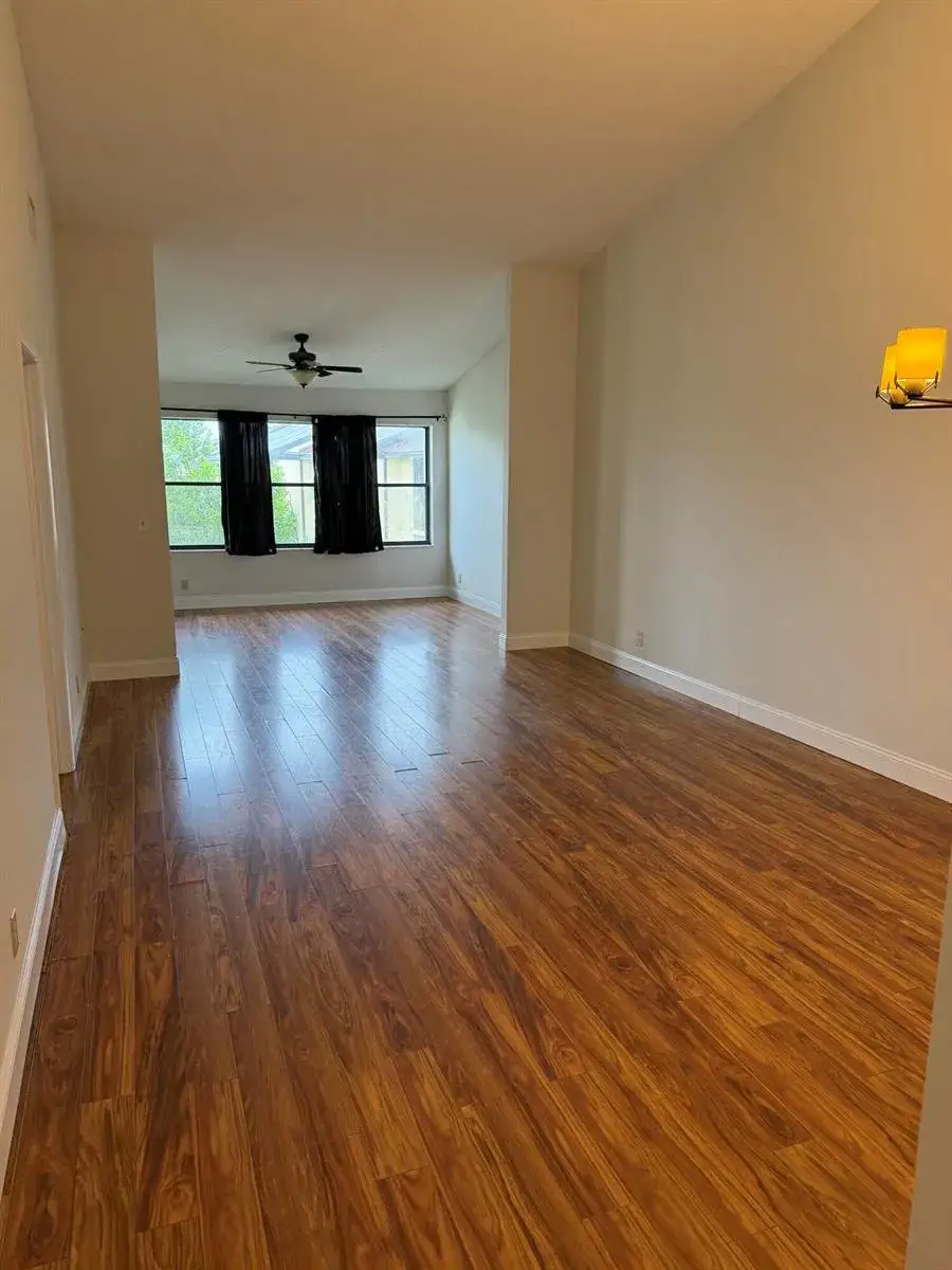 4715 Lucerne Lakes Boulevard E # 205, Lake Worth FL 33467