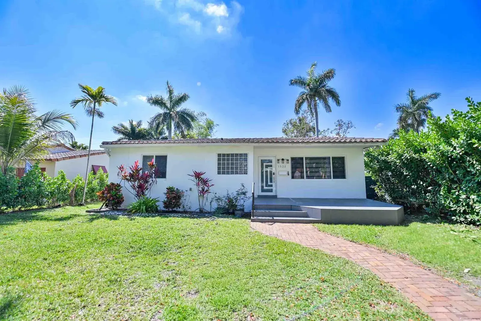 1532 Fletcher Street, Hollywood FL 33020